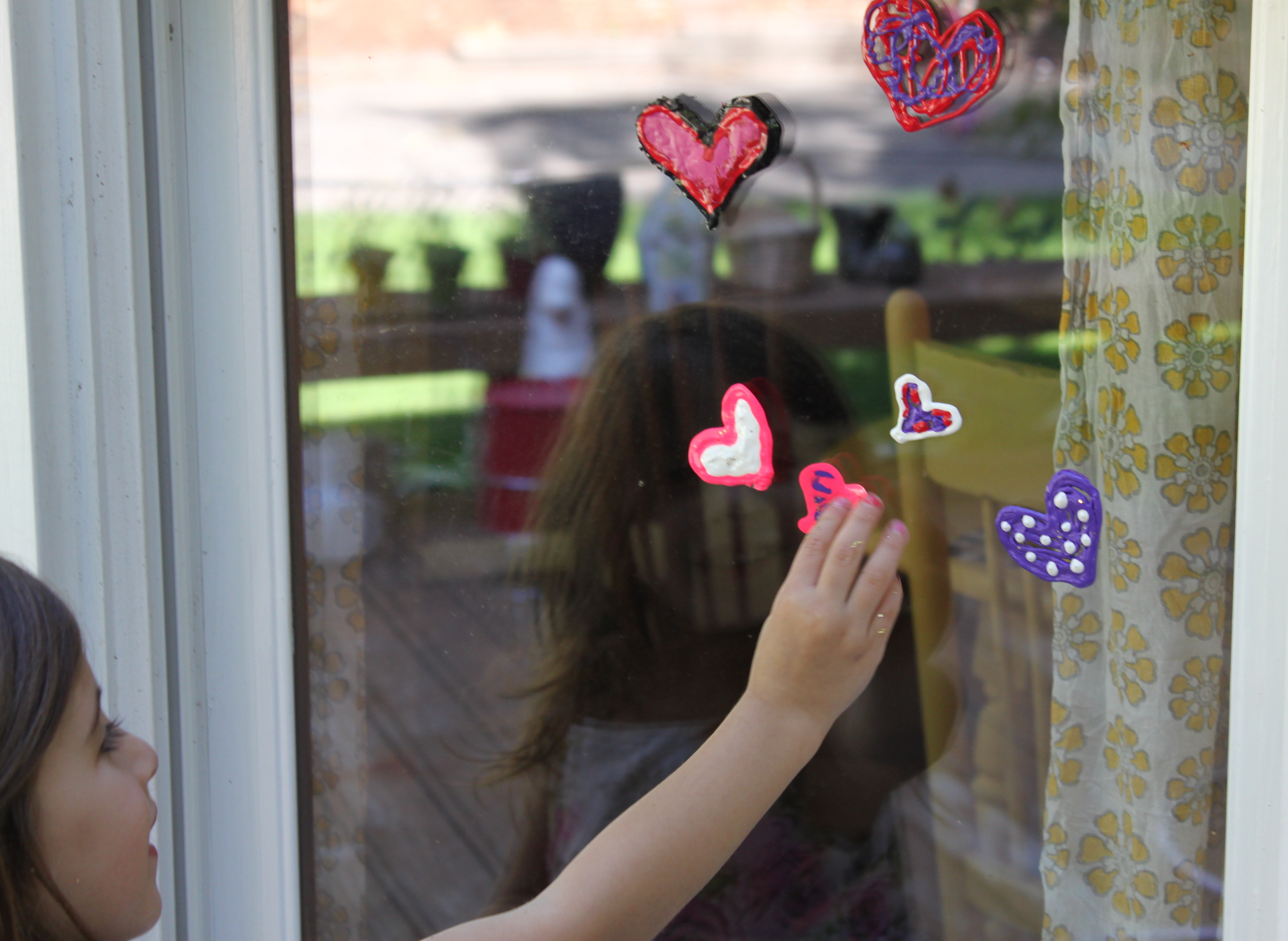 Puffy Paint Window Clings • Capturing Parenthood