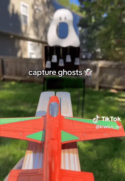 ghost-busters-plane-launcher.webp