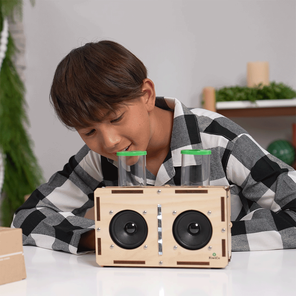 kinetic-speaker.gif